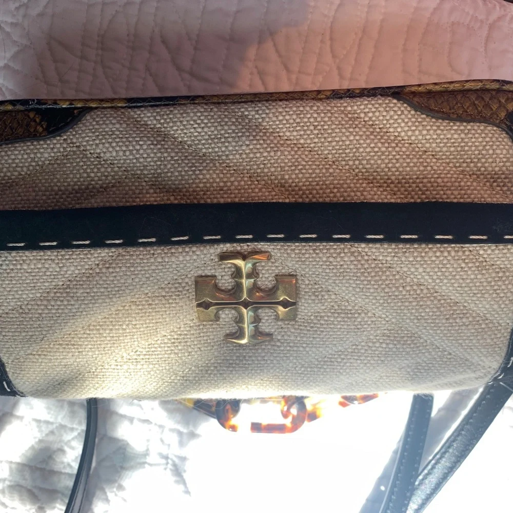 Tory Burch tortoise shell hand bag with strap in new condition - Picture 9 of 16